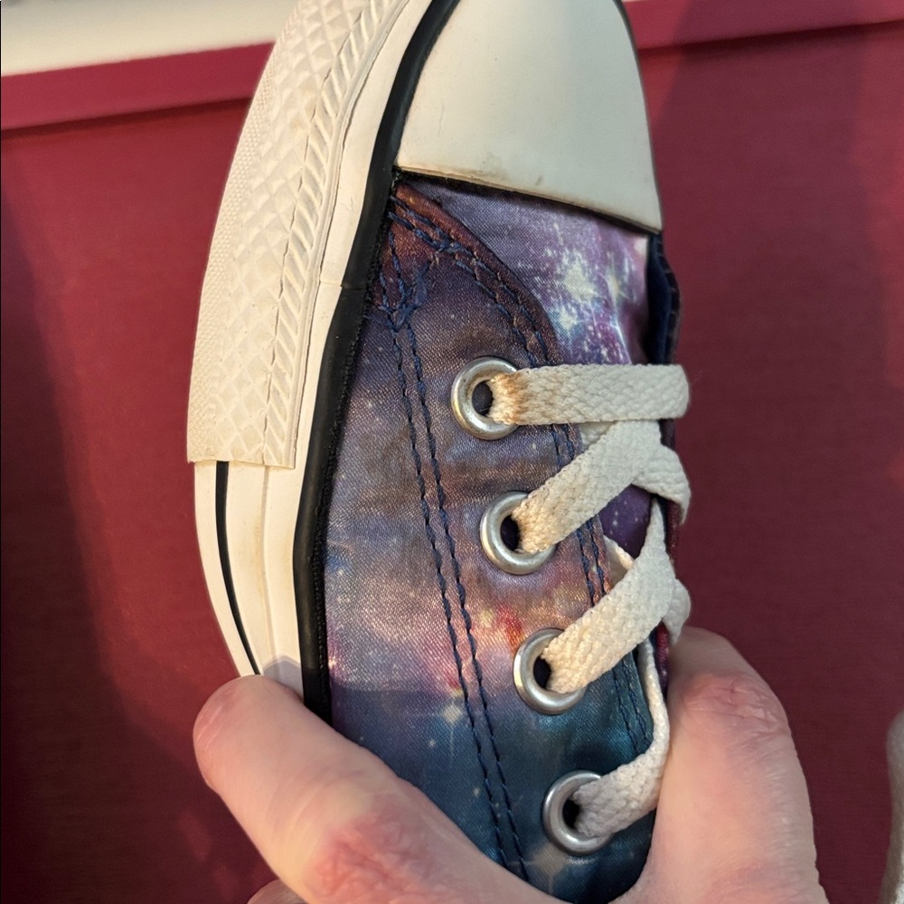 Galaxy Converse Low Top Shoes - Picture 4 of 8